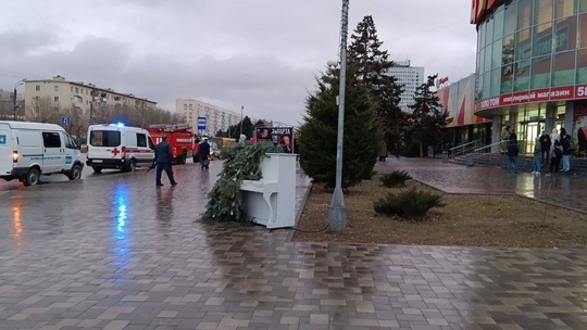 ⚡️В «ЦУМе» в Волжском сегодня поступило ложное сообщение о бомбе в Волжском, 18.01.2025 в 03:45