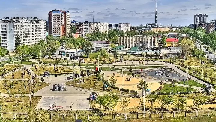 Утром 2 мая в Волжском на спортивной площадке в Космопарке произошло обрушение баскетбольного кольца в Волжском, 05.05.2025 в 19:00