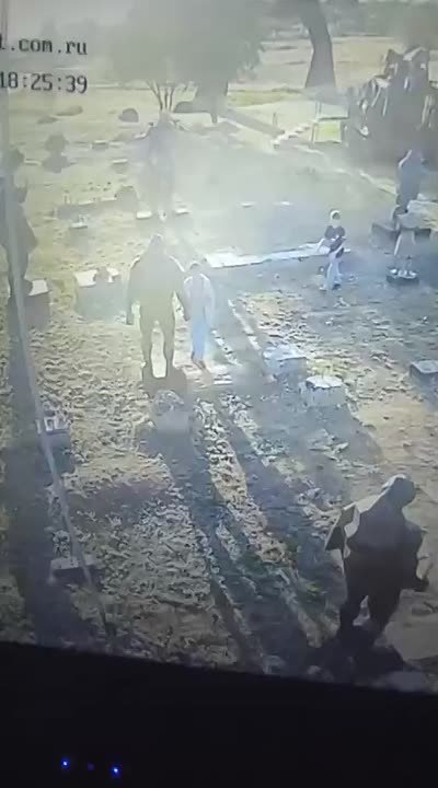 Малолетним волжским вандалам не даёт покоя арт-пространство ULTRA100 в парке Волжском. 21 мая вечером на эту территорию ... в Волжском, 22.05.2025 в 21:00