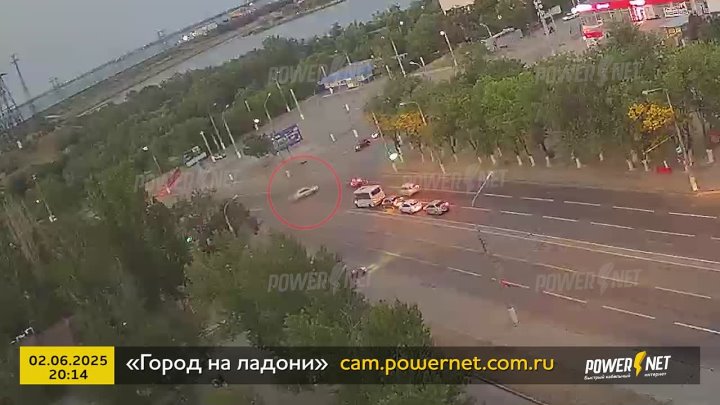 Аварийная ситуация г. Волгоград ул. Гороховцев - ул. Николая Отрады 06-05-2025 20-14 в Волжском, 03.06.2025 в 12:30