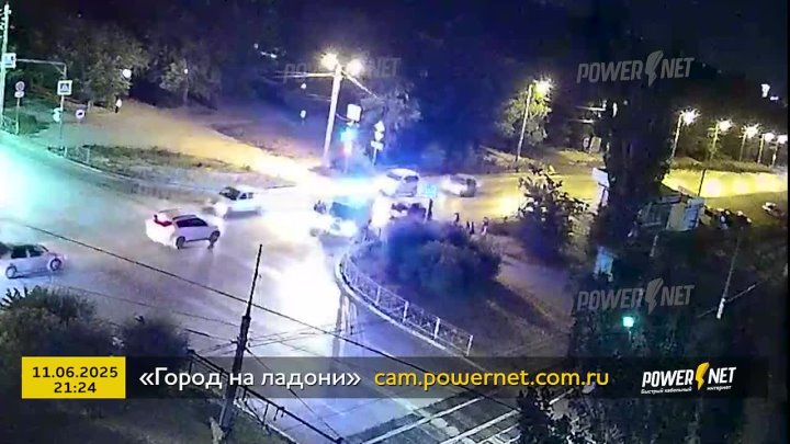 ДТП с велосипедистом г. Волжский, ул. Коммунистическая - ул. Горького 11-06-2025 21-24 в Волжском, 12.06.2025 в 21:00