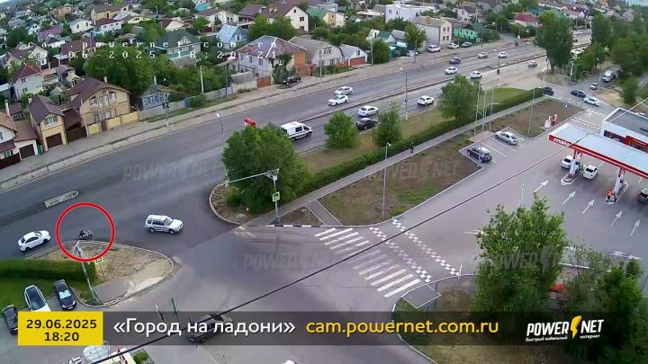 Падение с мотоцикла г. Волжский, ул. Карбышева - ул. Пионерская 29-06-2025 18-20 в Волжском, 30.06.2025 в 11:30