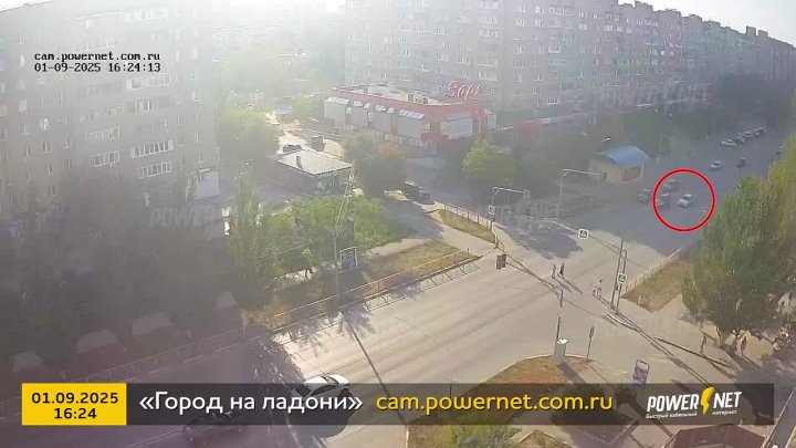 Выезд на встречку г. Волжский, ул. Мира «магазин Заря» 01-09-2025 16-24 в Волжском, 02.09.2025 в 10:30