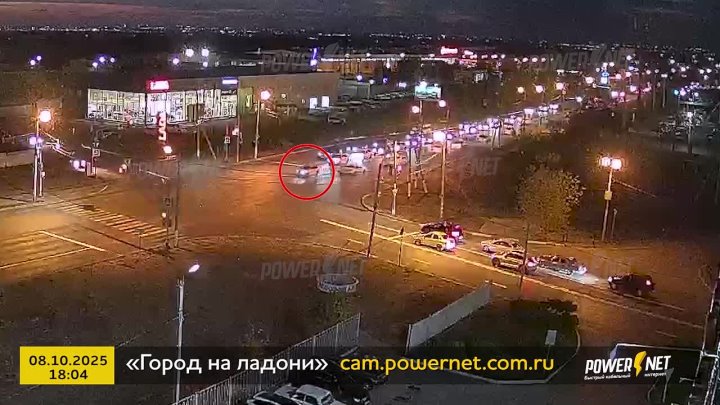 Выезд на встречку г. Волжский, пр. Ленина - ул. Оломоуцкая 08-10-2025 18-04 в Волжском, 09.10.2025 в 11:00