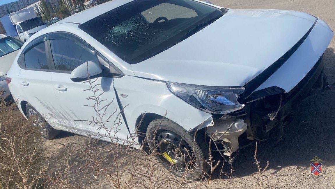 ⭐️ В Волжском подросток угнал такси отца и разбил!  в Волжском, 01.11.2025 в 10:30