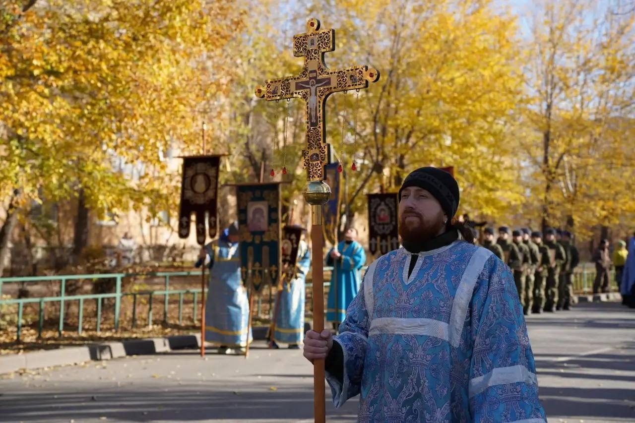 🇷🇺 В Волжском прошёл традиционный крестный ход в честь Дня народного единства и православного праздника — Дня Казанской ... в Волжском, 05.11.2025 в 12:00