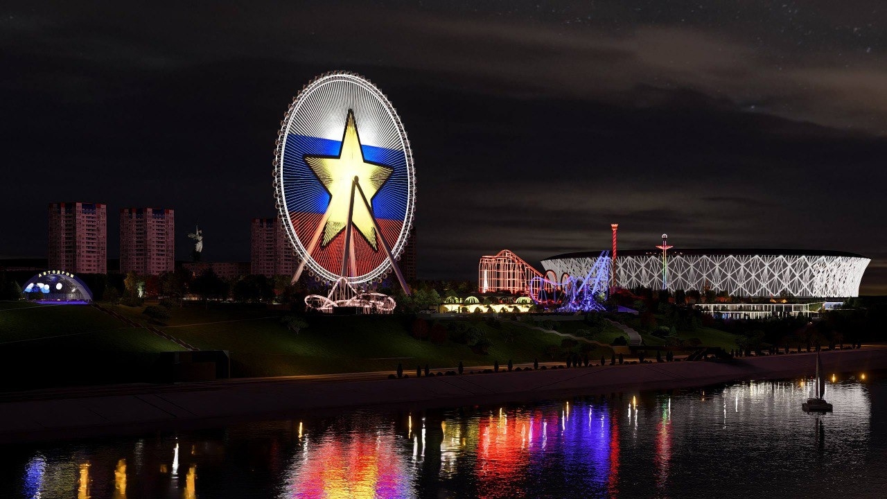 Вид на новое вантовое колесо обозрения высотой 120 метров с моста через Волгу🔥 в Волжском, 07.11.2025 в 14:30