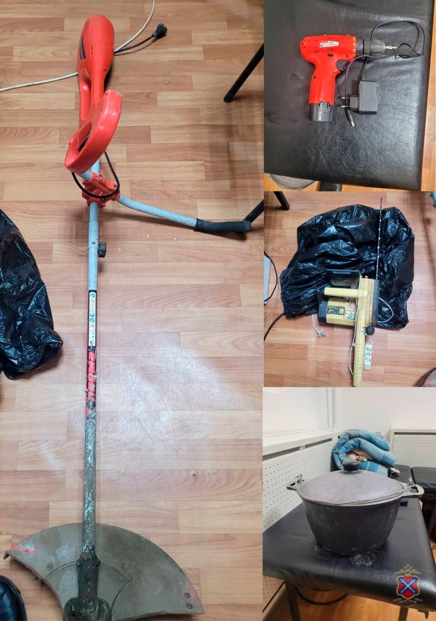 ⭐️ В городе Волжском сотрудники полиции задержали подозреваемого в краже в Волжском, 15.11.2025 в 21:30