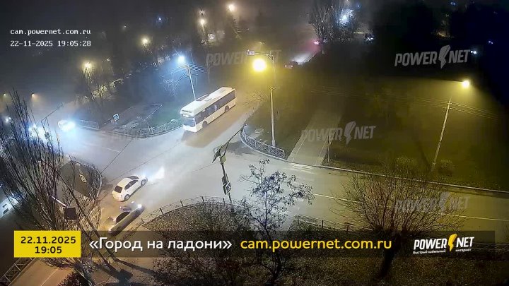 Выезд на встречку г. Волжский ул. Пионерская - ул. Дружбы 22-11-2025 19-05 в Волжском, 23.11.2025 в 08:30