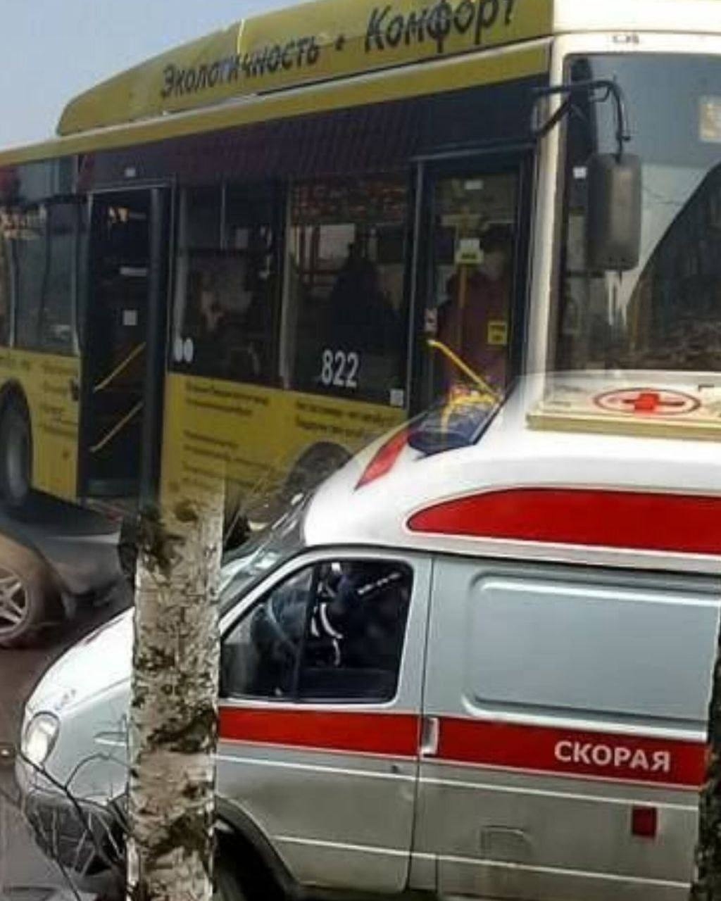 Кондуктор пострадала в автобусе. в Волжском, 27.11.2025 в 13:30