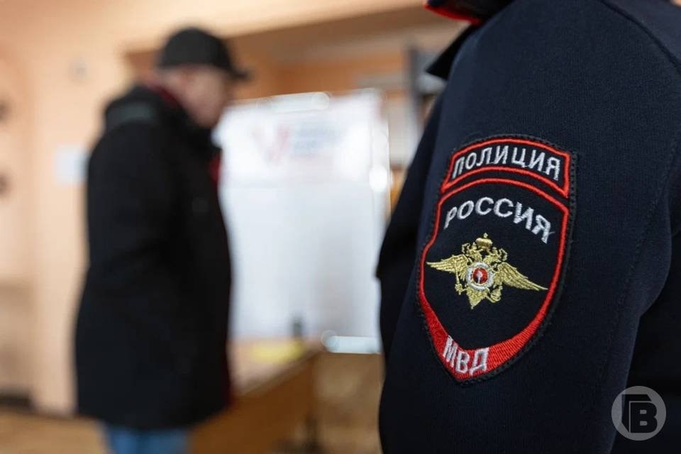 В Волжском задержали двух молодых мужчин с запрещенной смесью. в Волжском, 30.11.2025 в 22:00