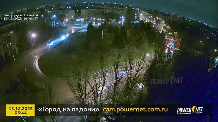 Выезд на встречку г. Волжский, ул. Карбышева - ул. Энгельса 13-12-2025 06-44 в Волжском, 14.12.2025 в 19:00