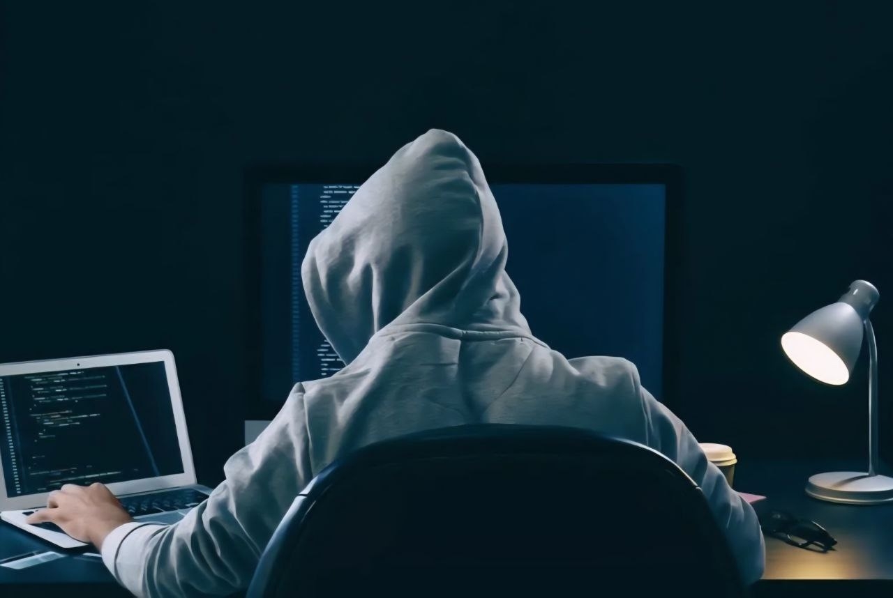 Студентке в городе Волжском удалось спастись от мошенников в Волжском, 25.12.2025 в 18:30