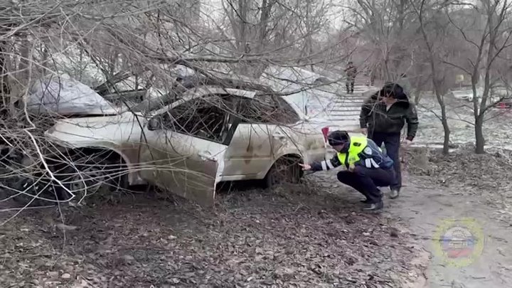 ГУ МВД России по Волгоградской области опубликовало видео с места страшной аварии в Тракторозаводском районе. Предварите... в Волжском, 15.01.2025 в 16:50